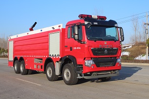 干粉泡沫聯(lián)用消防車(chē)（豪沃）